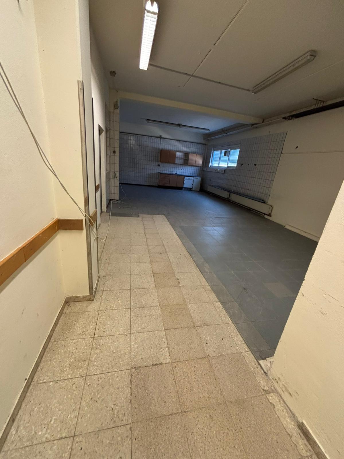 Lager mit Rampenzugang